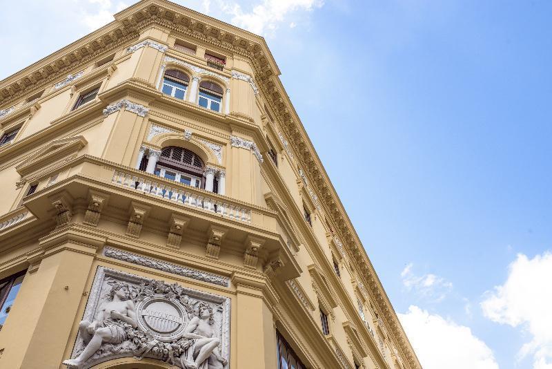 Pretaloger Verdi 18 Naples Exterior photo